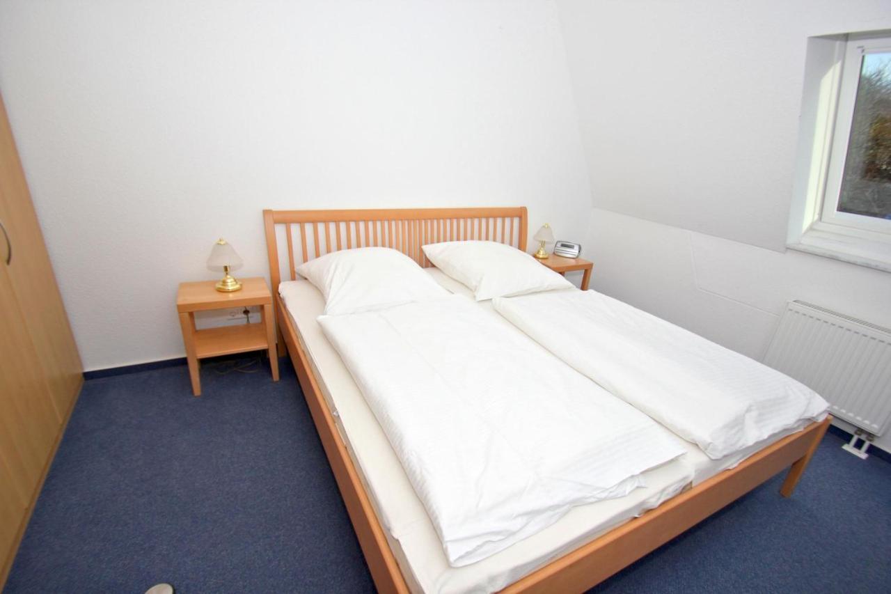 Hafennahe Ferienwohnung Mit Balkon Und Meerblick - Hafenhaeuser Wiek Wohnung 13 Wiek auf Rügen エクステリア 写真